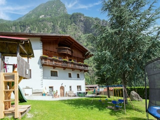 Ferienhaus Oetz Außenaufnahme 3