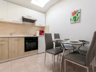 Küche  mit Wohnzimmer