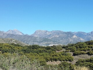 Mit einer unvergleichlichen Bergwelt direkt dahinter
