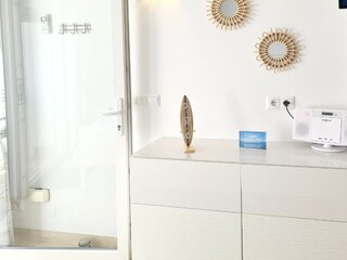 Kostenloses WLAN + unbegrenzter Flatrate + Musikanlage