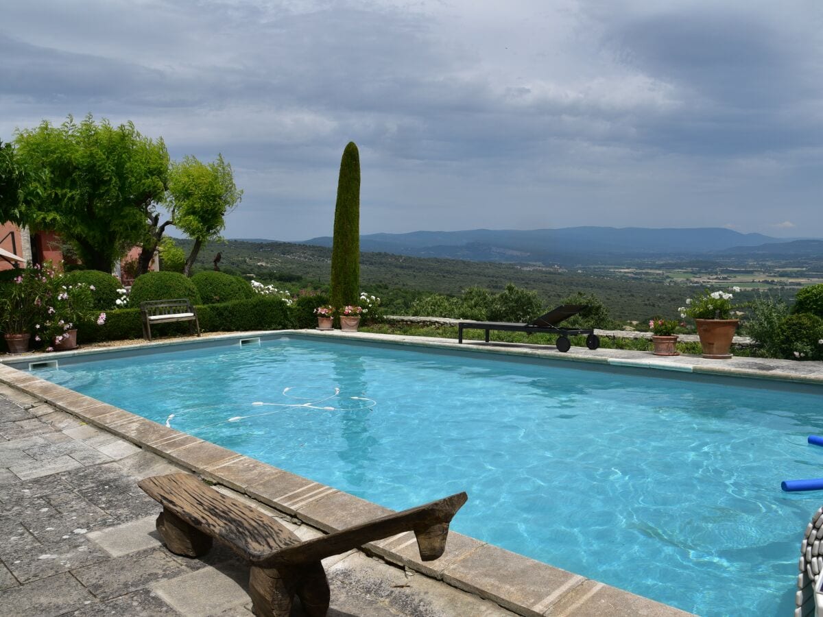 Holiday house Gordes Outdoor Recording 1