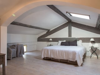 La Grange - Schlafzimmer mit Bad im Dachgeschoss