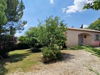 Casa per le vacanze Collias Registrazione all'aperto 2