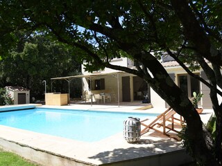 Ferienhaus mit Pool für 2 - 4  Personen bei Uzès
