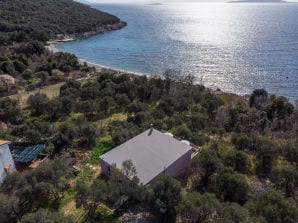 OCEANNE direct aan het strand met een aangenaam terras met uitzicht op zee