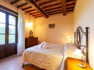 Farmhouse Cortona Features 18