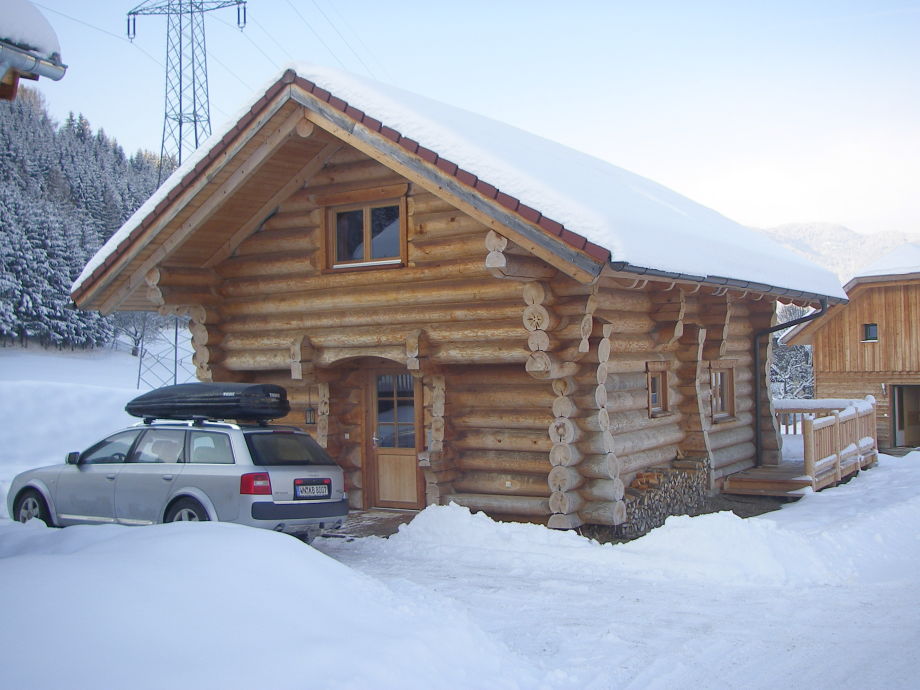 Canadian style log house Canadian style log house