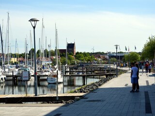 Yachthafenpromenade