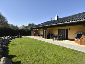 Holiday house Schönes Ferienhaus in Barnekow mit Kamin - Barnekow - image1