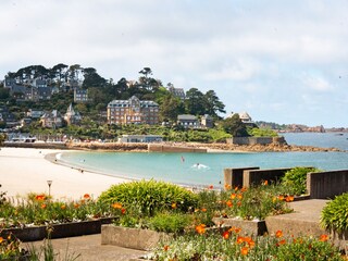 View of Trestraou beach