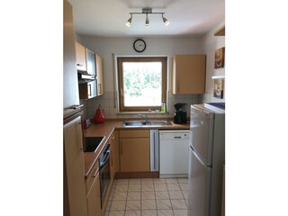 vollständig eingerichtete Küche