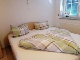 Schlafzimmer 2