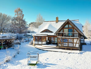 Ferienhaus Fachwerkhaus am Bodden, großen Garten, Teich, Sauna - Buschvitz - image1