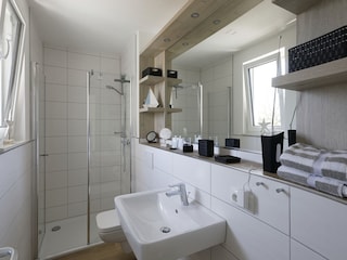 2. Duschbad mit WC