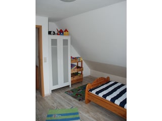Kinderzimmer "Klabauterkiste" mit Spielzeug - OG