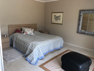 Schlafzimmer, Bett: 160x200