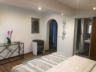 weitere Ansicht / DZ/DU/WC/SAT/TV/Balkon