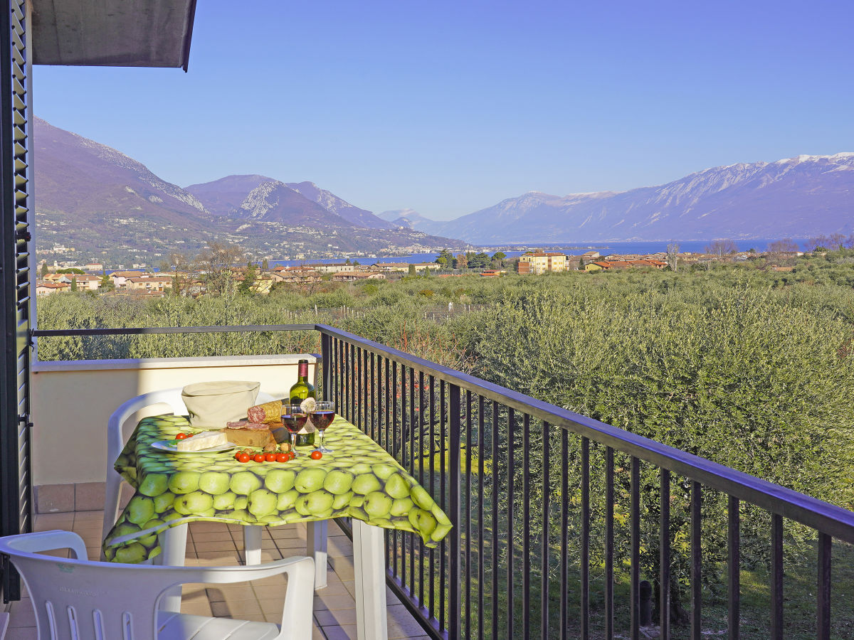 Balkon mit Seeblick