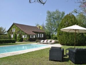 Cottage Magnificient Mansion in Burgundy with Pool - Saint-Hilaire-Fontaine - image1