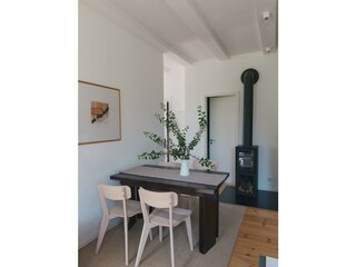 Essbereich mit Kaminofen