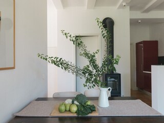 Essbereich mit Kaminofen