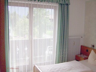 vom Schlafzi. auf den  Balkon