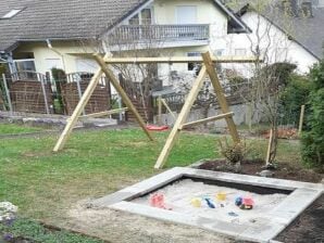 Vakantiehuis in de Eifel met balkon - Bremm - image1