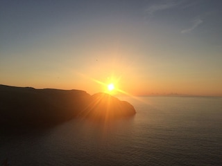 Sonnenuntergang auf Klippen