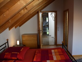 Vom Schlafzimmer Richtung Wohnbereich