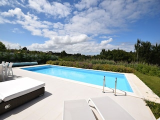 Villa Nadadouro Outdoor Recording 2