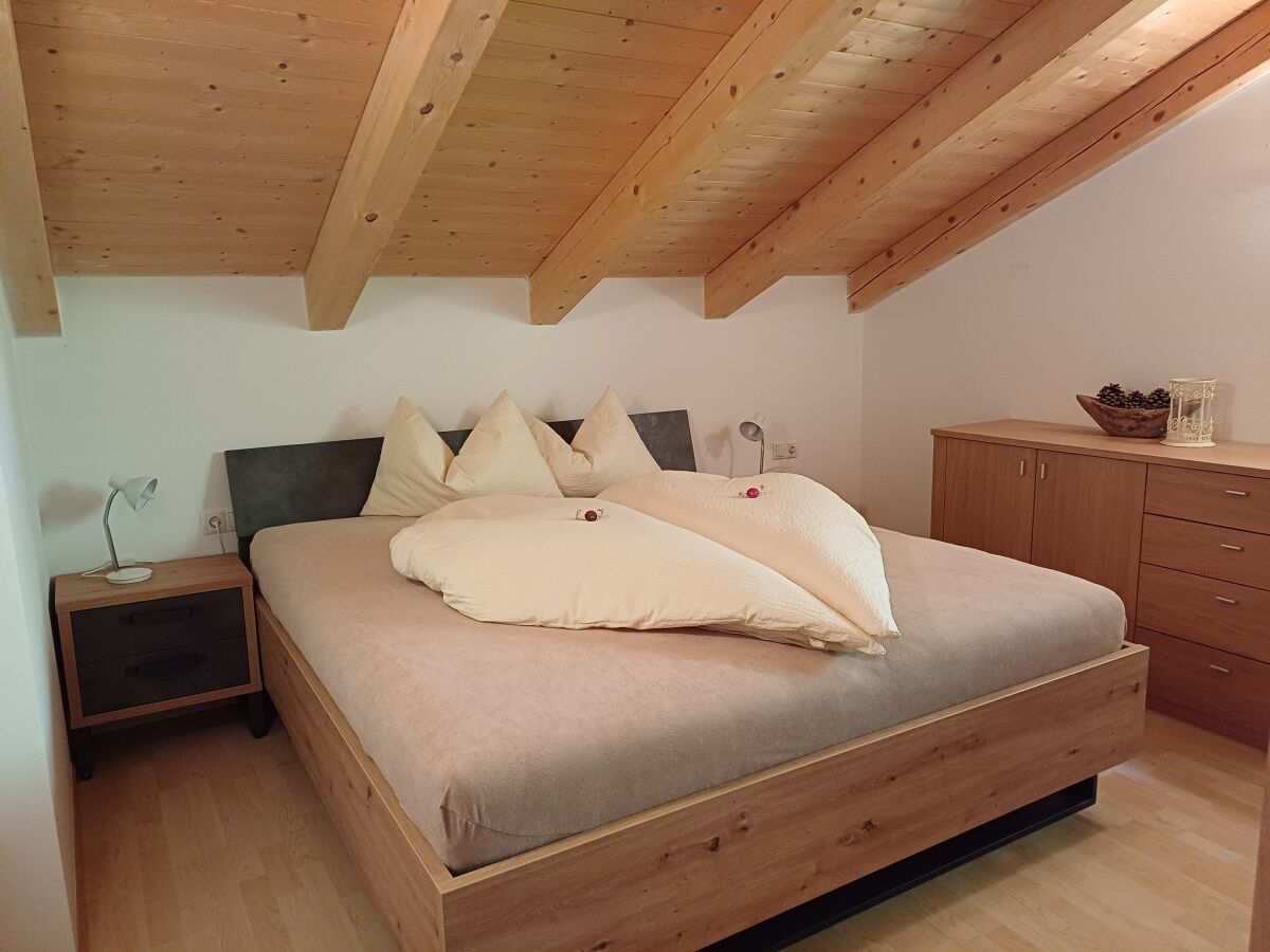 Schlafzimmer 2 mit Doppelbett