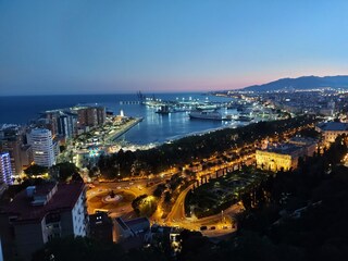 Blick auf den Hafen Malaga