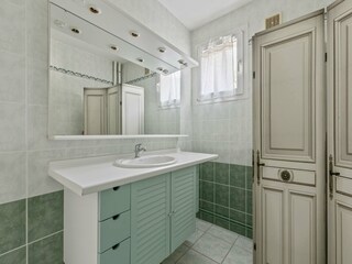 Villa Roquebrun Features 27