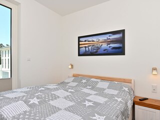 Schlafzimmer mit Doppelbett