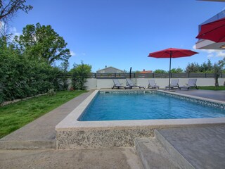 Villa mit privatem Pool in Sisan