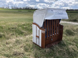 Saison-Strandkorb Nr.107 am Hundestrand von Hooksiel