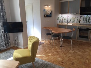 wohnen mit offenen Küchenbereich