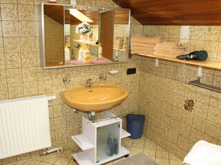 Holiday apartment Urbar an der Loreley Bathroom 8