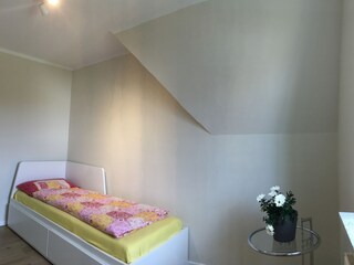 Schlafzimmer 2 mit hochwertiger Matratze