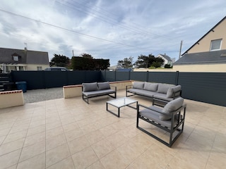 Um Ihren Apéritif drauBen einzunehmen