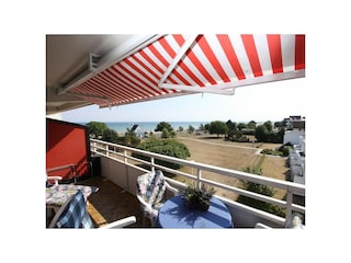 mit Balkon
