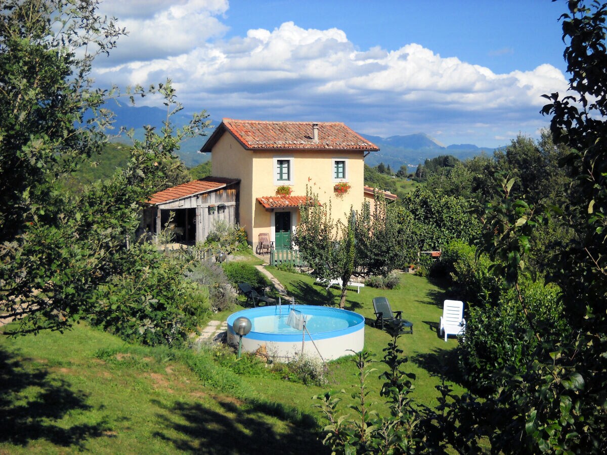 Holiday House Le Lunghe Vergemoli Company Friends Of Tuscany Ltd
