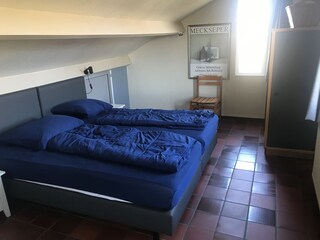 Schlafzimmer 2 OG