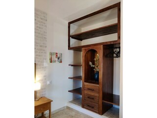 Designer-Schrank