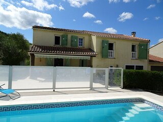 Villa Bedarieux Outdoor Recording 2