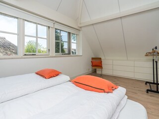 Schlafzimmer 1 mit 2 Einzel Boxspringbetten