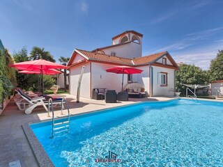 Villa Porec Outdoor Recording 2