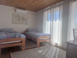 Schlafzimmer 2 unten