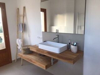 Villa Colonia de Sant Pere Caratteristiche 18