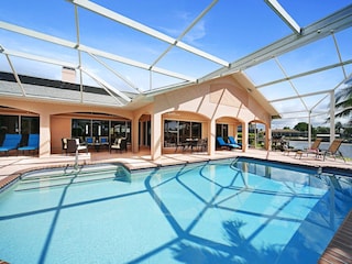 Die Terrasse ist das Juwel des Ferienhauses